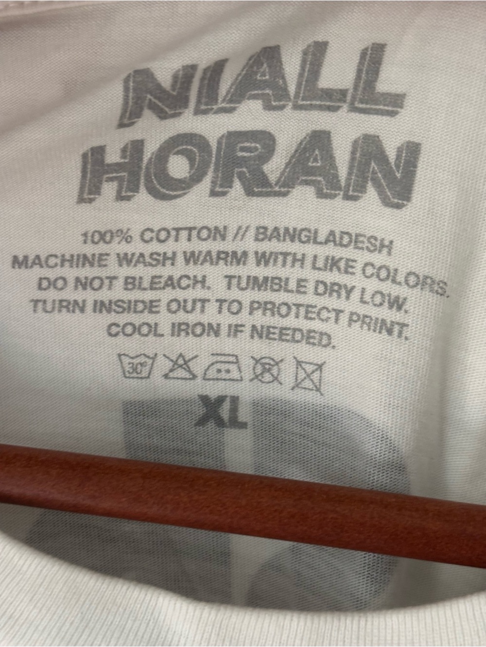 The Show Graphic Tee - White - Picture 3 of 5